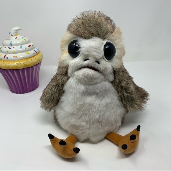 Star Wars The Last Jedi Port 8.5” Plush with Sound and Movement - Picture 1 of 6